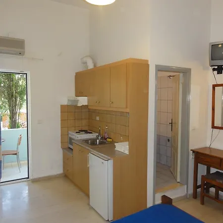 Aparthotel Eleni Palace 3*