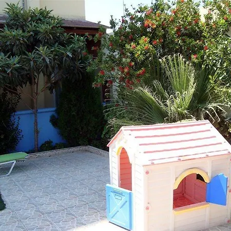 Eleni Palace Aparthotel 3*